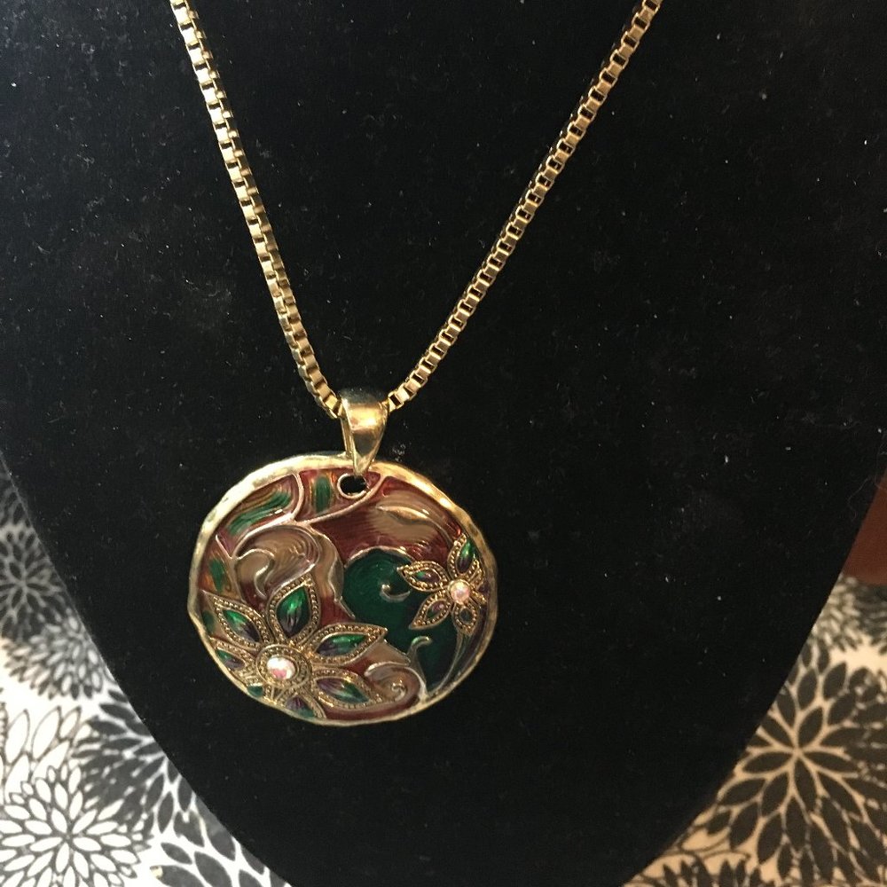 Fashion Leader Costume Jewelry Set - 376 $15 FIRM 🎉